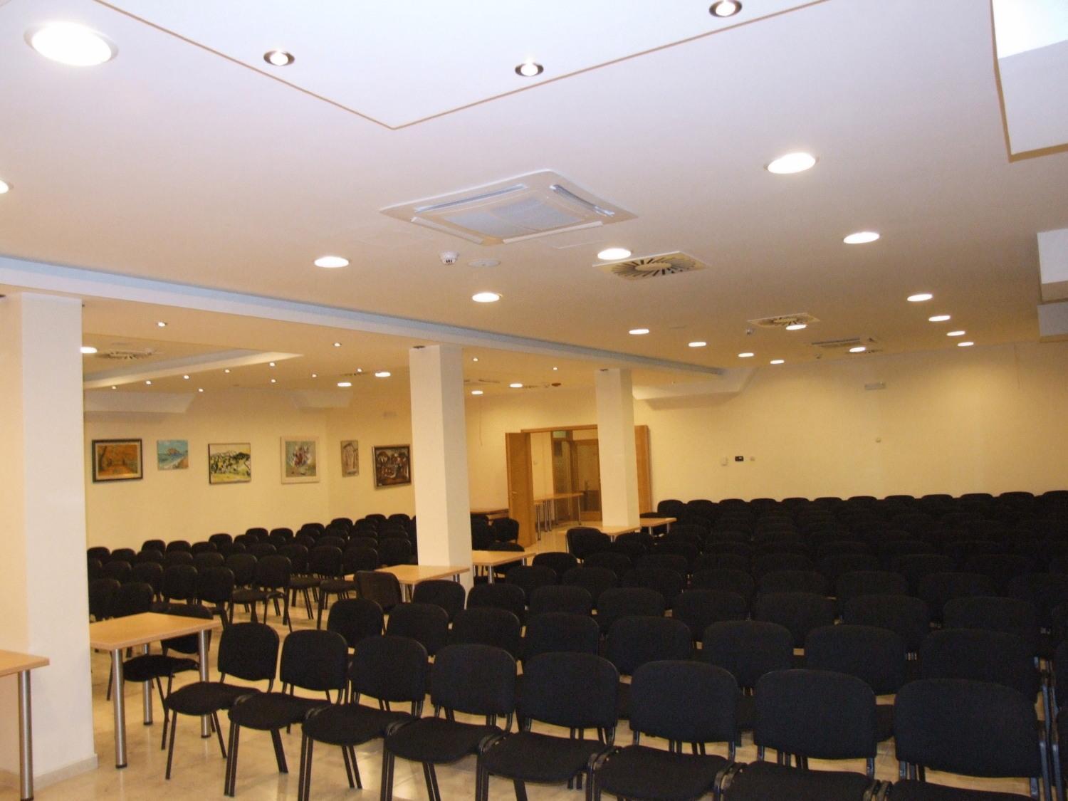 Mali Hotel Bambis Podgorica Eksteriør bilde