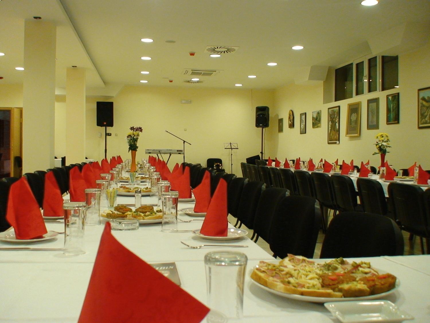 Mali Hotel Bambis Podgorica Eksteriør bilde